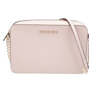 Michael Kors leather Pink Crossbody Bag w/Gold Hardware. Preloved.
